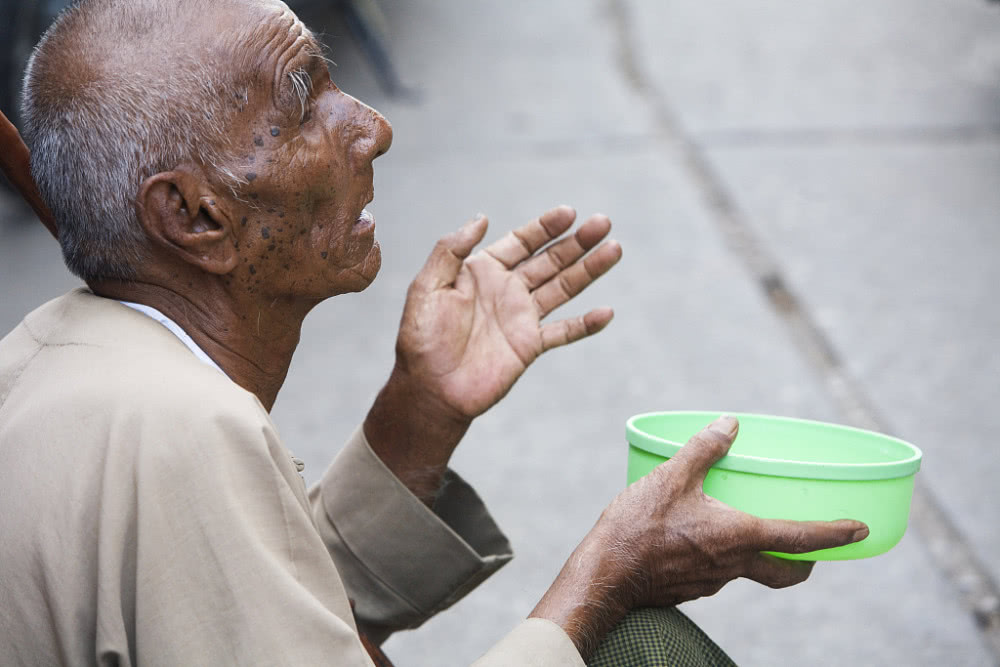 【kycom】原创 美食精选：香葱炒河虾，焦溜牛肉片，胡萝卜肉丸，青豆炒腊肉的做法(图2)