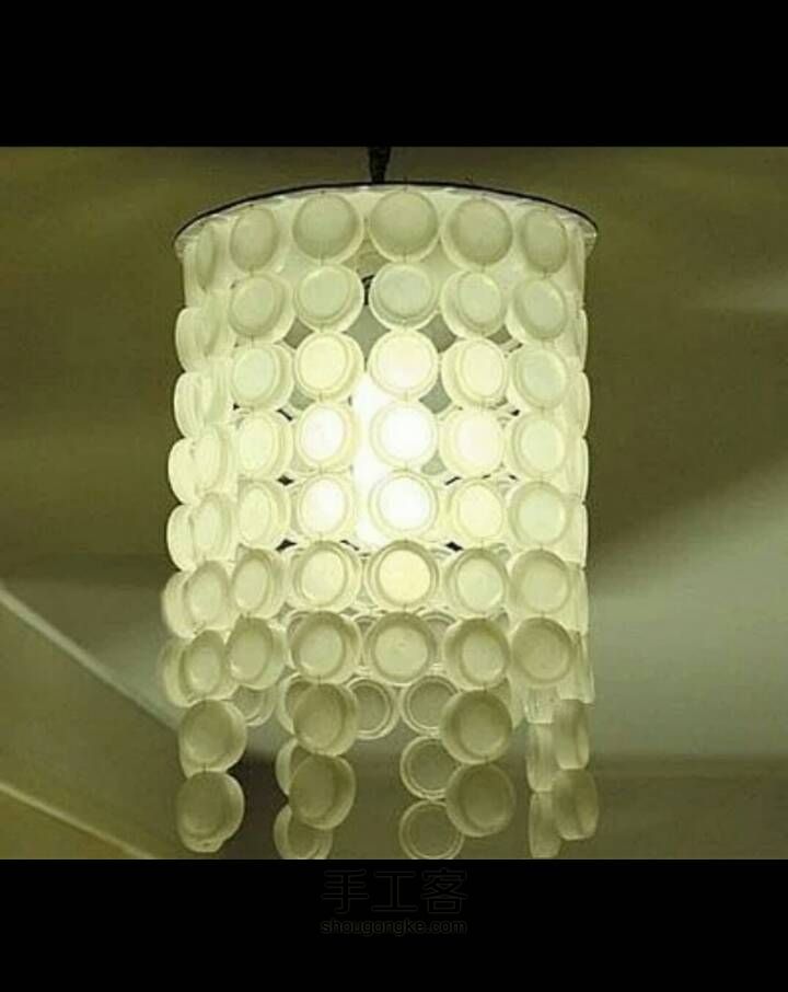 戴安娜王妃少女照罕见曝光 戴安娜王妃逝世20周年曝光少女照-ky com(图1)