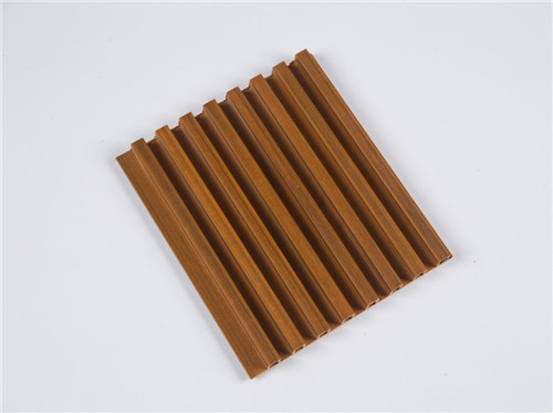 满洲里市木材交易市场铁路专用线预计8月份通车【ky com】(图4)