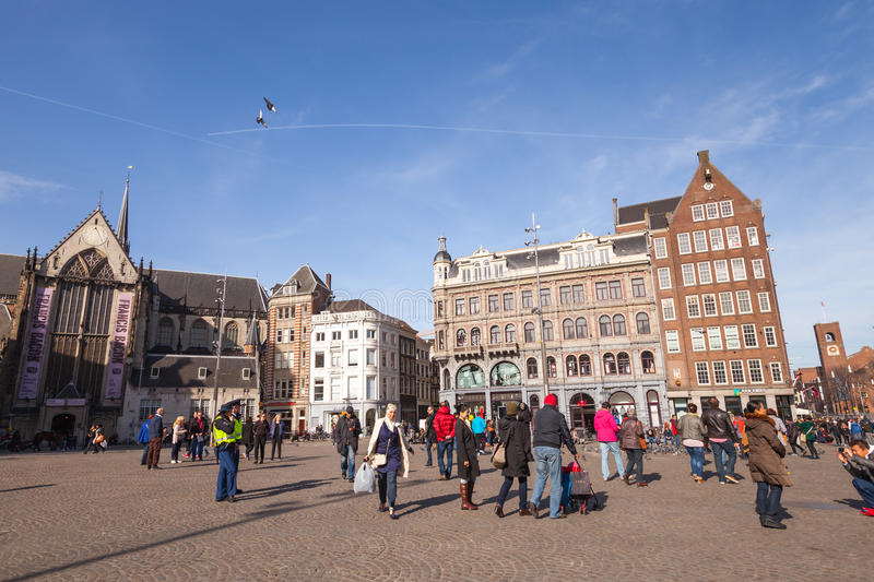 番茄螺蛳粉的做法_酸甜开胃~番茄螺蛳粉_番茄螺蛳粉怎么做_咸鱼小咸的菜谱‘ky com’(图1)