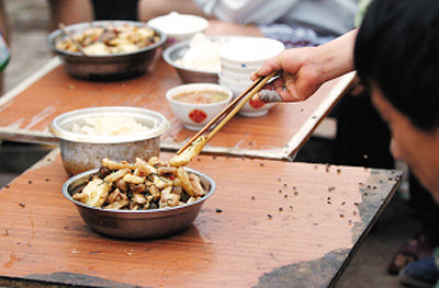 红木疯狂  投资正当时“ky com”(图1)