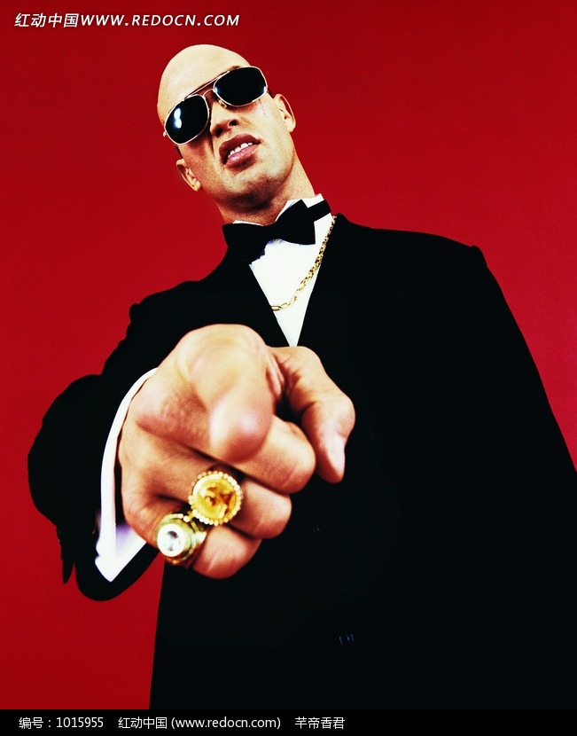 ky com-原创 美食推荐：桃仁拌豆苗，鱼头霸道，火爆猪肝，干锅土豆片的做法(图2)