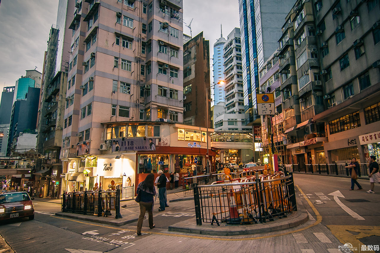 家具市场今年普遍不景气 其实寒流中仍有暖意【ky com】(图1) 家具市场今年普遍不景气 其实寒流中仍有暖意【ky com】(图1)