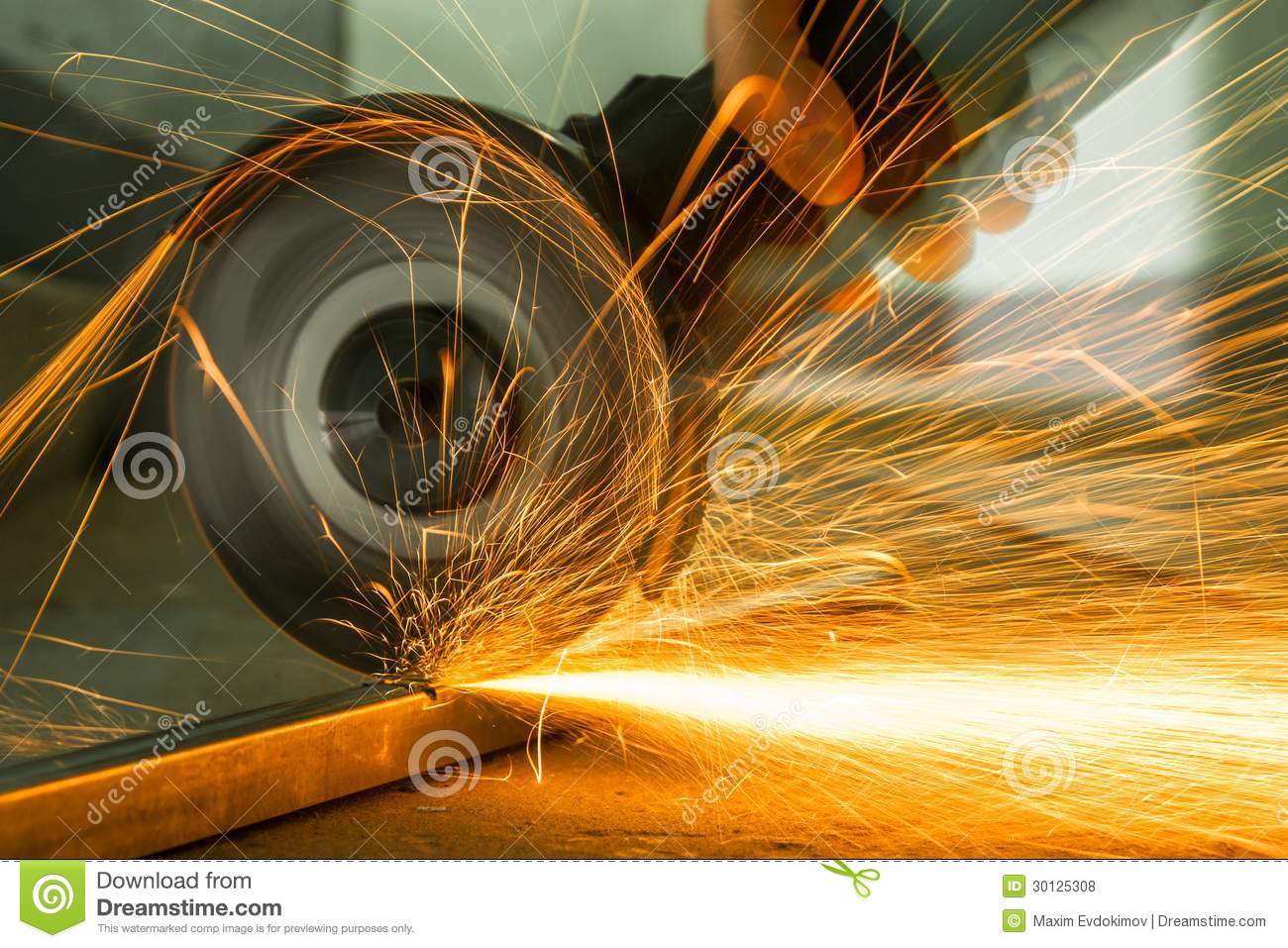 绥芬河出台六大优惠政策促木材进口-kycom(图2)