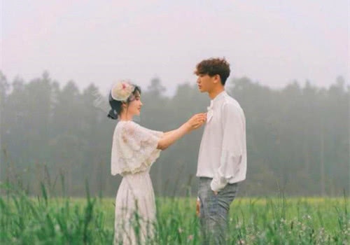 ky com_法式风格搭配的方法 抓住5大关键技巧轻松搞定(图3)