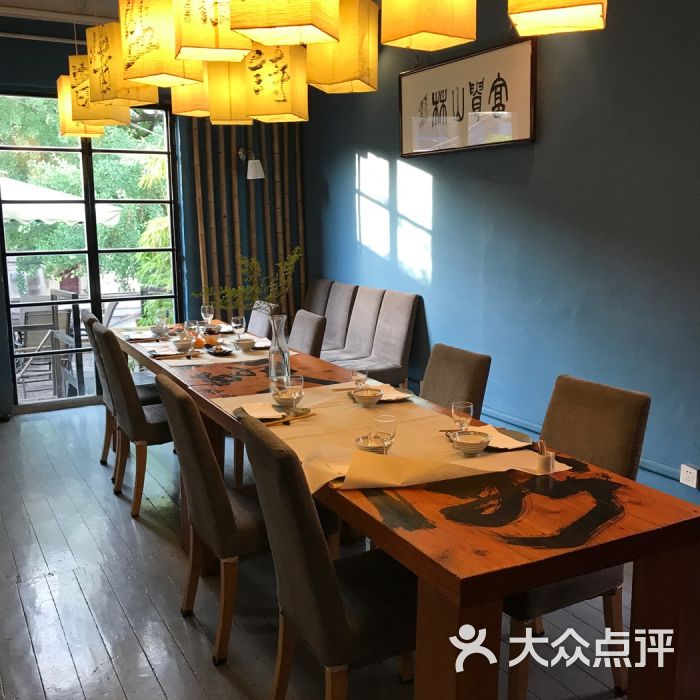 “kycom”进门玄关吊顶风水禁忌(图1)