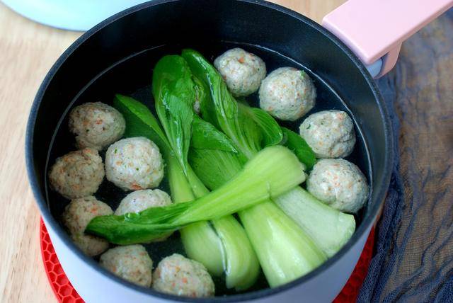 
40岁职场妈妈的减脂汤火了 2两肉1颗菜 无油低脂 太鲜美了‘kycom’(图5)