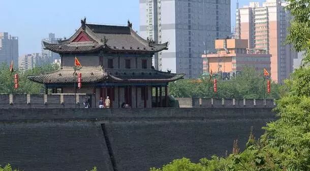 越秀星汇云锦混搭6万省钱装‘ky.com’(图4)